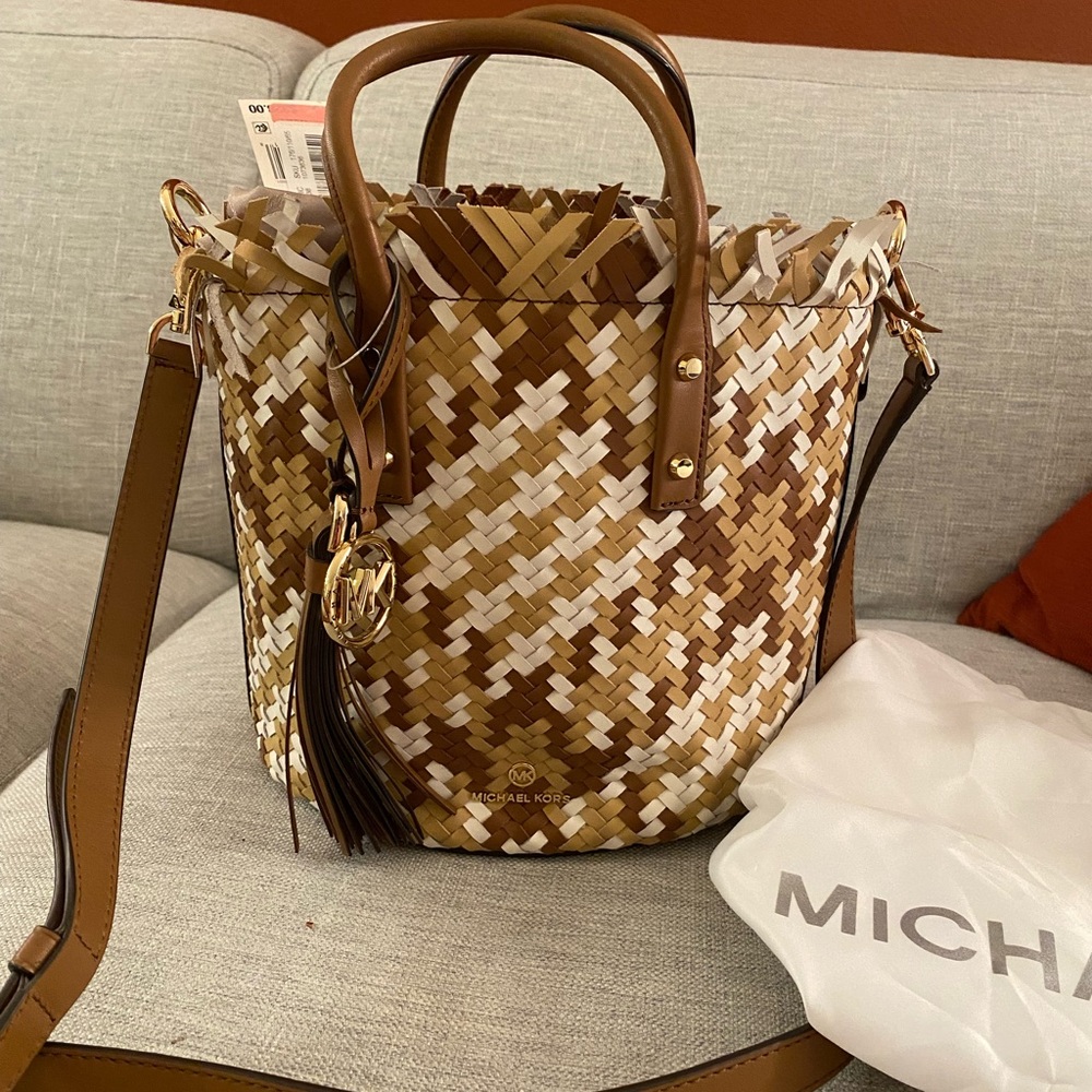 MICHAEL KORS Marley bucket bag